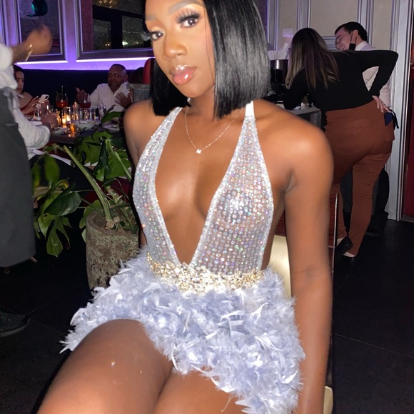 Glitter Cloud Silver Halter Dinner/Birthday Dress - Picture 4 of 5